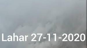 Kakek membawa buah tangan dari desa 2. Heboh Unggahan Pendaki Gunung Merapi Rekam Guguran Lava Ini Tanggapan Bpptkg Tribun Jogja