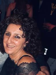 Hola soy lola De Santa Coloma de Gramenet me gustaría hacer amistades,  salidas, quedadas.. Un saludo