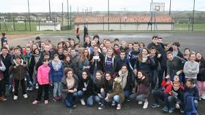 Plus précises et 4 fois par jour. St Hilaire Des Loges Solidarite Au College Pour La Famille Giordano Les Sables D Olonne Maville Com