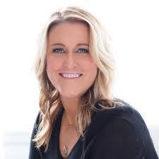 Zoe Macaulay's Instagram, Twitter & Facebook