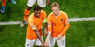 Auteur d'un triplé contre l'estonie ce mardi soir, georginio wijnaldum a profité de l'une de ses célébrations pour faire passer un message dans la lutte contre le racisme. Georginio Wijnaldum Makes Powerful Anti Racism Gesture For Netherlands