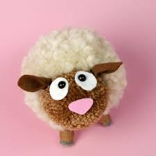 A pom pom is easy to make and easy to use. Ostertiere Aus Pompons