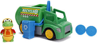 Ryan's toy review gus coloring pages. Amazon Com Jada Toys Ryan S World Recycling Truck With Gus The Gummy Gator Figure 6 Feature Vehicle Green Toys Games