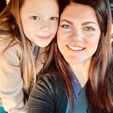 What RV floor plan is suitable for a family of five with specific  requirements?