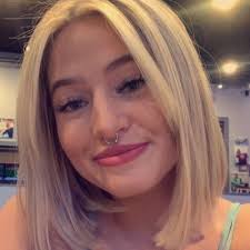 Megan Parker (@megssmariee)