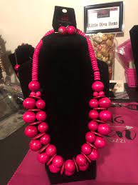 This Stunning Pink Wood Beaded Necklace W Matching Earrings Are Perfect For This Time Of Year Look Fabulous The Beach O Wood Bead Necklace Wood Beads Beaded
