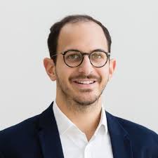 Herzlichen Glückwunsch zum Doktortitel Can Tihanyi! Wir gratulieren unserem  lieben und hoch geschätzten Kollegen Dr. Can TIHANYI sehr herzlich zum  erfolgreichen Abschluss seiner Dissertation mit dem…