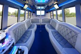 Entdecke jetzt unser riesiges angebot für deine party. Party Bus Rental In Philadelphia Pa Book Your Coach Bus Today