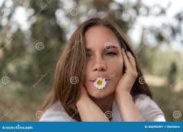 9,315 Daisy Face Flower Stock Photos