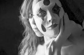 Pierrot era donna», lo spettacolo fa tappa a Trani il 1 marzo al Club Gaber 