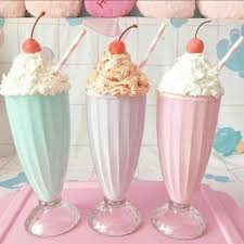 Epingle Par Lovely Cupcake Sur Nourriture Kawai Boissons Colorees Couleurs Pastel Nourriture