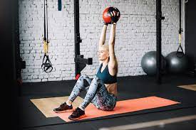 Pour un espace de yoga, pensez à un tapis, un ballon de gymnastique et une d déco sereine. Ouvrir Une Salle De Sport En 8 Etapes Resamania