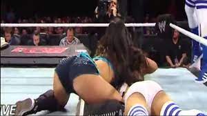 Aj lee butt