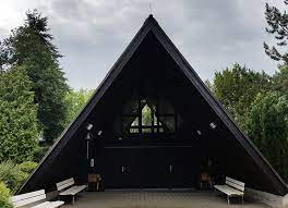 Insgesamt sollen 17 niederlassungen geschlossen werden. Bruck Lehmbacher Weg Stadt Koln