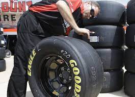 Why the h would they change the tire they tested on? Teams Mixed On Nascar S Tire Stance Sporting News