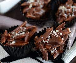 Bila yang resepi coklat cupcake ini ada letak tepung jagung, dah terbayang mesti gebu gebas kek nya nanti. Himpunan Resipi Biskut Raya Guna Coklat Mudah Sedap