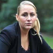 Wrench attack by friend left former gravy wrestling champion