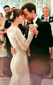 Pin By Sirlene Aparecida Aarao On Perfection Jamie Dornan 50 Shades Freed Grey Wedding Dress Wedding Dresses