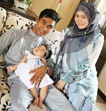 Stayy at taman putrii kulaii. Maksud Nama Nurul Azura Galeea