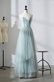 Online rental with next day delivery. H M Enters The Rental Market Taking Circularity To New Level News Industrie 1163031