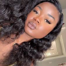 Hello everyone. We need a help. Looking for kind people who can help my  sister 🥰 My sister got her prom