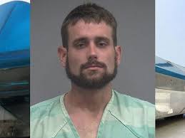 Police: Florida man steals change, runs into Christmas decorations