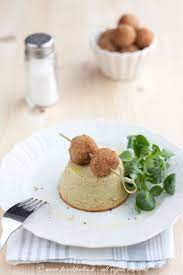 Aggiungete i carciofi tagliati a fettine e cotti al. Flan Di Carciofi E Parmigiano Con Polpettine Di Vitello Fiordifrolla It