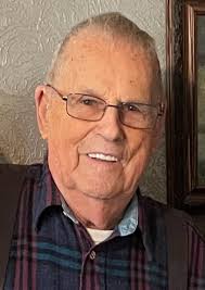 KENNETH LYNN HOWARD Kenneth (Redbone) Lynn Howard was born