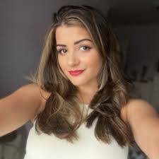 Lily Sheppard's Instagram, Twitter & Facebook