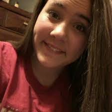 Danielle Casteel's Instagram, Twitter & Facebook