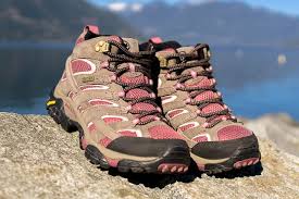 (even if the only expedition you're planning is to the pub). The 3 Best Hiking Boots 2021 Reviews By Wirecutter