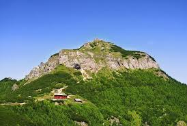 Unul dintre cele mai bizare obiective turistice naturale din romania se afla in regiunea coada lacului, in comuna poiana teiului. 10 Cele Mai Frumoase Locuri Din JudeÈul NeamÈ Buna Dimineata