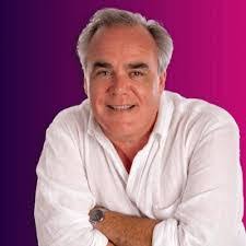 Deanna Constable's Instagram, Twitter & Facebook