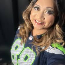 How to find a hairdresser to do hair for a bedridden person in Bremerton?