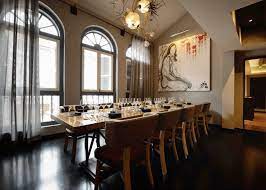 All three private rooms are decked with dazzling chandeliers, as well as antique dining tables and chairs imported from britain and italy. Private Dining Rooms In Singapore For Intimate Gatherings Honeycombers