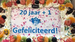 Burgemeester Van Aart Op Bezoek Met Taart Bij Villa Pardoes