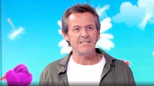 Depuis lundi 15 mars 2021, le maitre des 12 coups de midi tente de trouver qui se cache derrière la nouvelle étoile mystérieuse. Les 12 Coups De Midi Sophie Marceau Se Cache T Elle Derriere L Etoile Mysterieuse Bruno Va T Il Trouver La Bonne Reponse Stars Actu