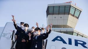 Die abflugzeit steht zum beispiel auf der buchungsbestätigung oder auf der bordkarte. City Airport Schliesst Flughafen Tegel Verabschiedet Letzten Passagierflug Rbb24