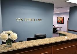 Epic 50 Best And Comfortable Law Office Decorating Ideas To Inspire You Https Wahyuputra Com Interio Office Ideas For Work Law Office Decor Law Office Design