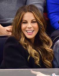 Kate Beckinsale 45 Debuts Blonde Hair Makeover See Before After Pics Kate Beckinsale Hair Blonde Hair Transformations Hair Makeover