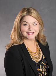 Laura Kogut's Instagram, Twitter & Facebook