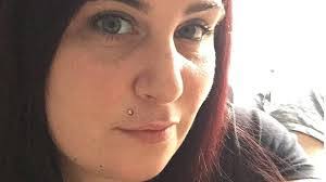 Elizabeth Rowson's Instagram, Twitter & Facebook