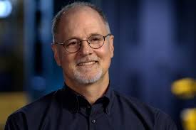 Künstliche Intelligenz: Wie schlaue Roboter einen 180-Milliarden-Dollar  Markt erobern