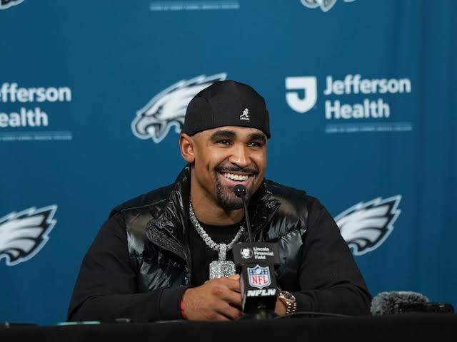 Ex-NFL player: Eagles' Jalen Hurts 'benefitting from pretty privilege'  after one great game - nj.com