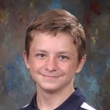 Damien Howe's Instagram, Twitter & Facebook