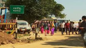 The first phase of polling was held in 18 revenue divisions across 12 districts except in vizianagaram. Zpneyk1uxjvbm