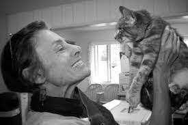 Dianne Root's Instagram, Twitter & Facebook