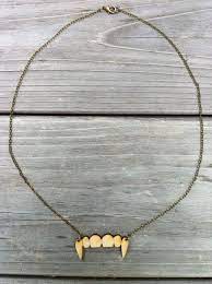 Stylecarrot Style Art Decor Tooth Necklace Vampire Teeth Fantasy Jewelry
