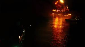 A story set on the offshore drilling rig deepwater horizon, which exploded during april 2010 and created the worst oil spill in u.s. Box Office Can Deepwater Horizon Be Rescued From Disaster Hollywood Reporter