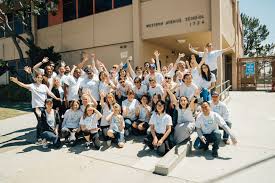 Age Of Learning Volunteers At Western Ave Elementary School In South Los Angeles Elementary Schools Elementary Volunteer